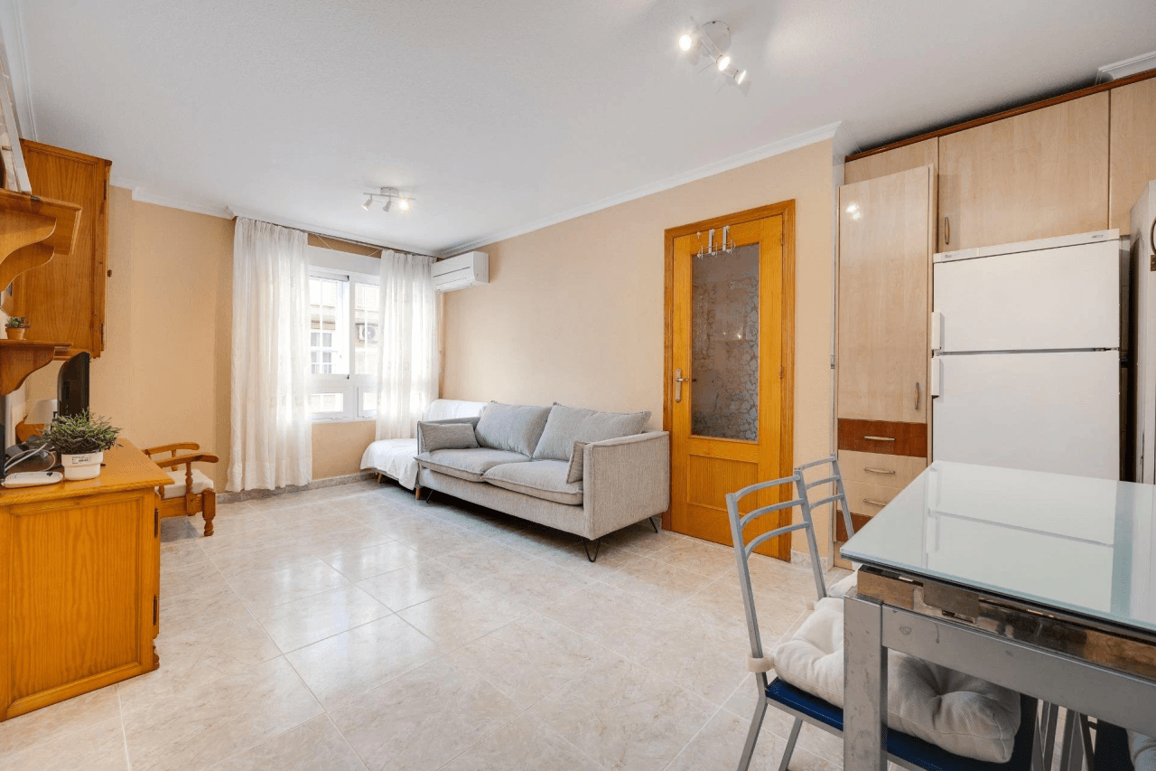 Apartamento en venta de 2 dormitorios vistas al mar Torrevieja
