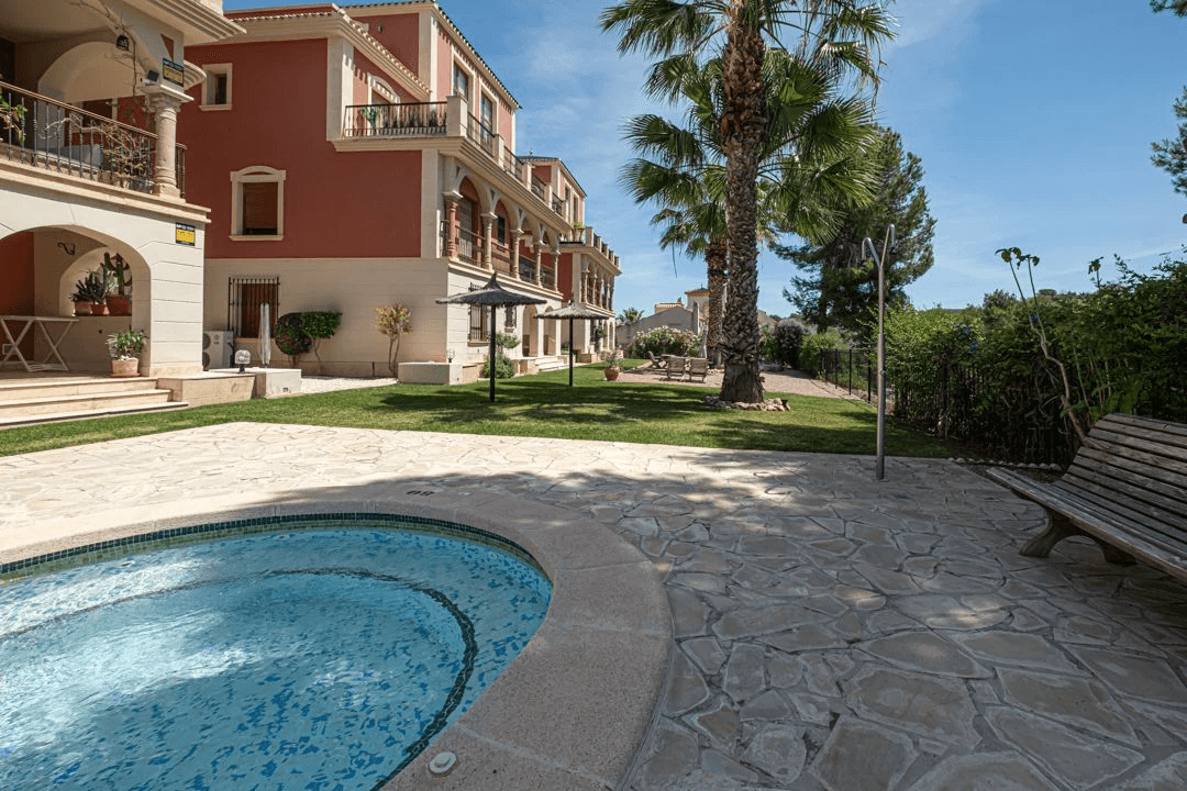 Apartamento en venta de 3 dormitorios en Las Ramblas, Orihuela