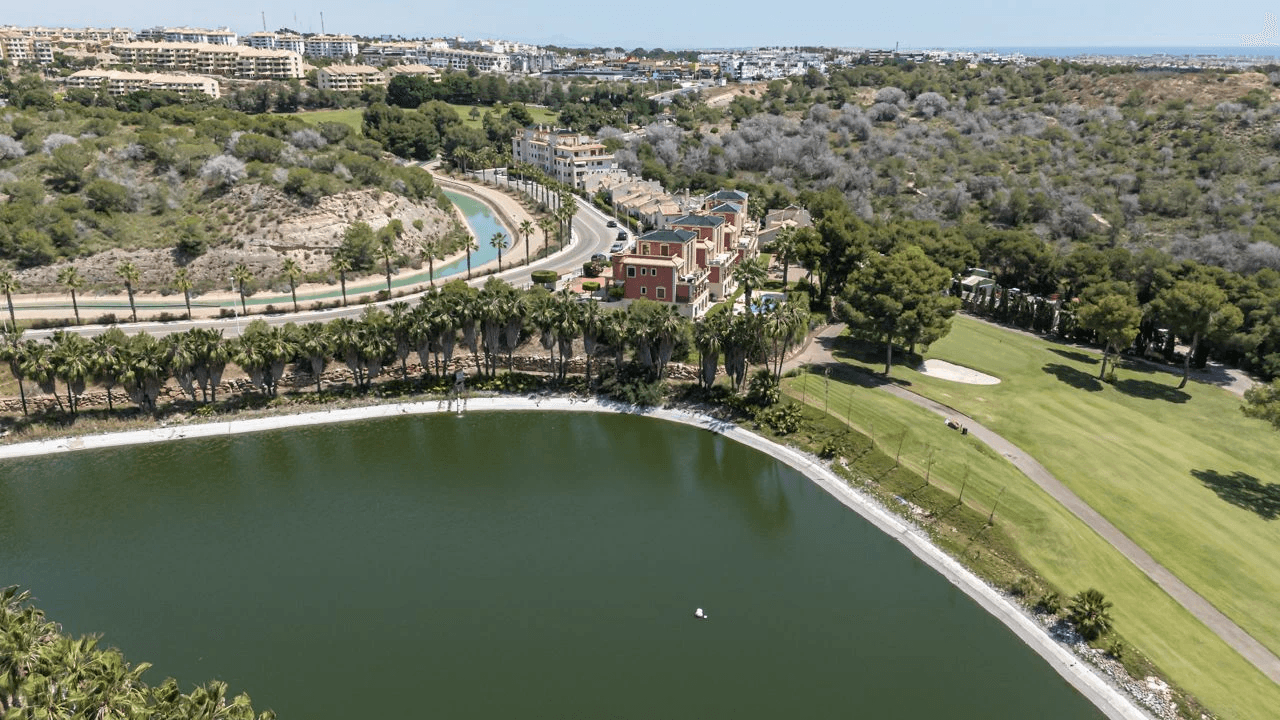 Apartamento en venta de 3 dormitorios en Las Ramblas, Orihuela