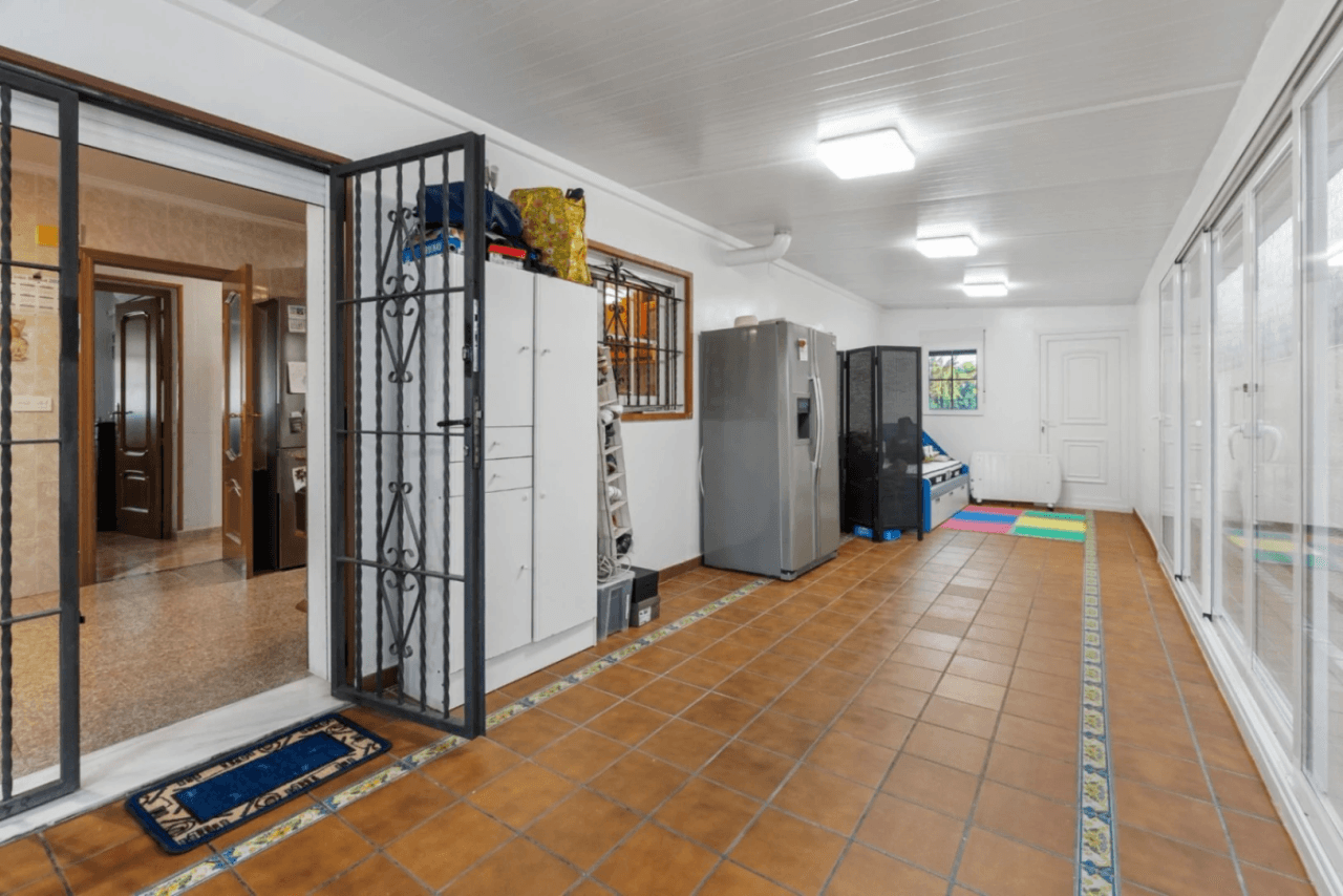 Chalet en venta de 4 habitaciones con piscina en Los Balcones, Torrevieja