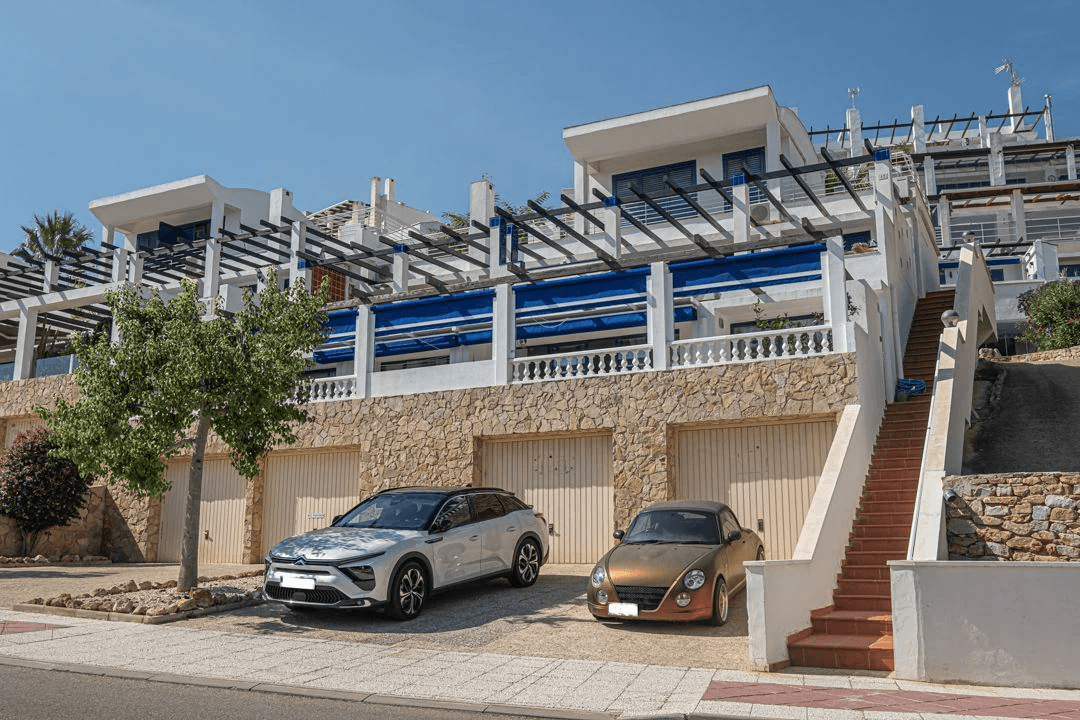 Apartamento en venta de 3 dormitorios en Las Ramblas, Orihuela.