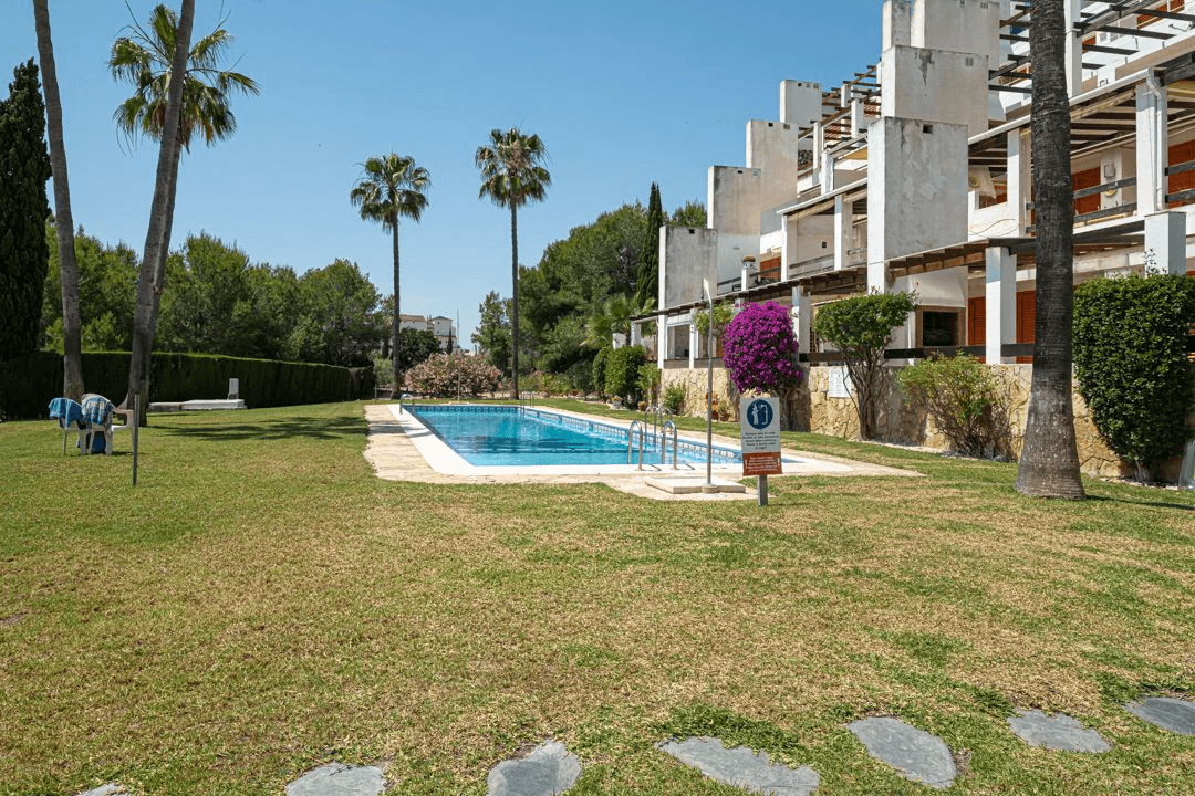 Apartamento en venta de 2 habitaciones en Las Ramblas, Orihuela.
