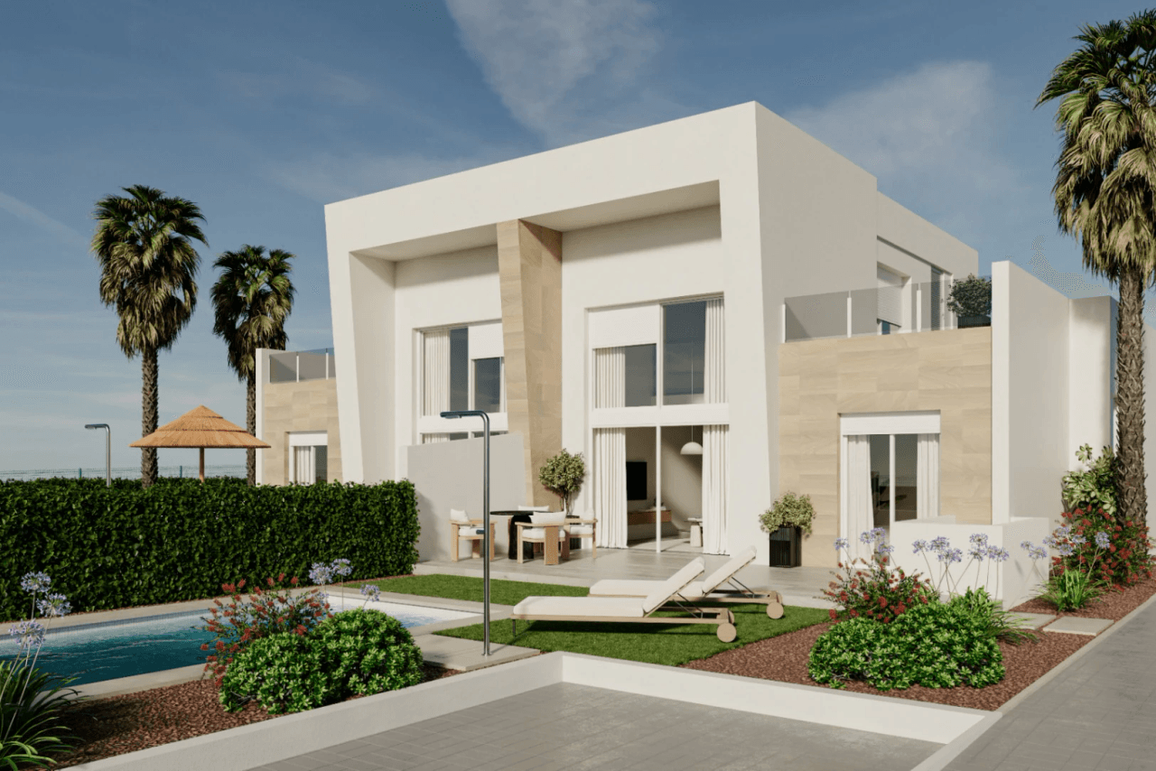 Casa adosada en Golf La Finca con piscina privada y 3 dormitorios