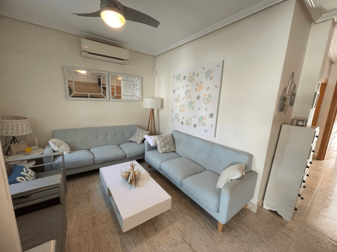 Casa adosada en venta con 3 dormitorios en Torre de la Horadada