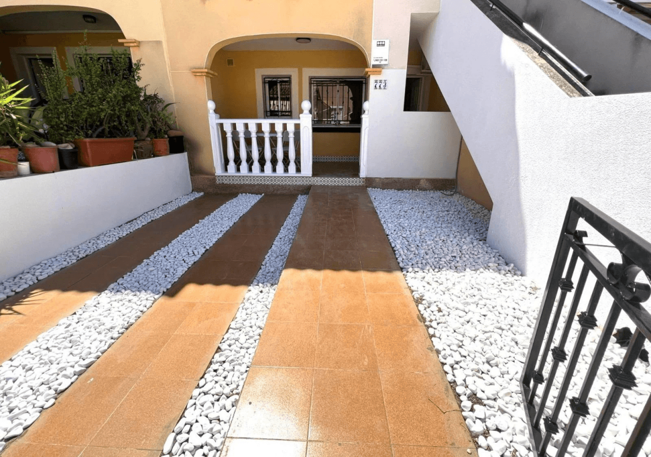 Bungalow en venta con 2 dormitorios en Los Balcones, Torrevieja