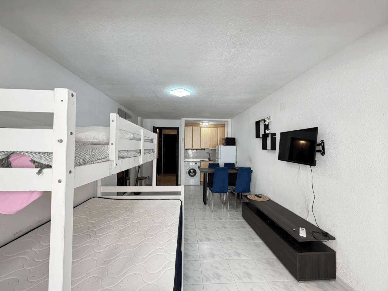 Amplio Estudio a 150 metros de Playa Del Cura, Torrevieja
