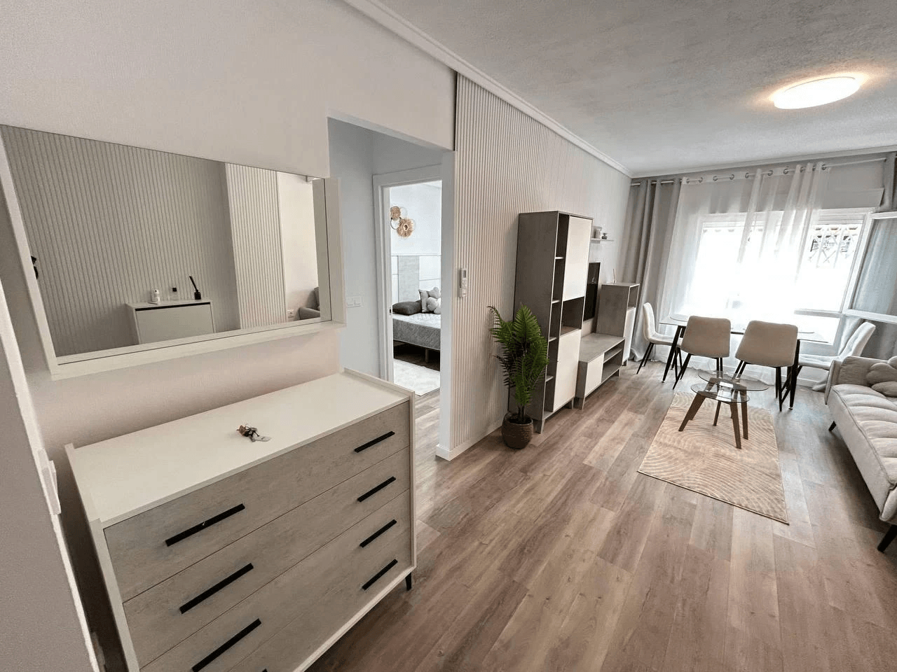 Apartamento en venta en Playa de los Locos, Torrevieja