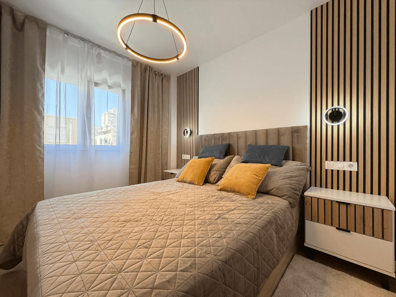 Apartamento en venta de 2 dormitorios en Torrevieja