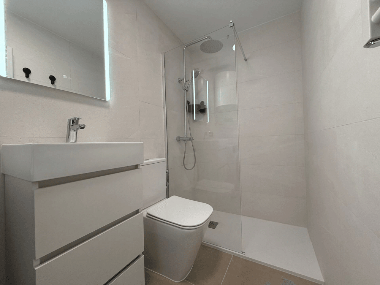 Apartamento en venta de 2 habitaciones en Playa de los Locos, Torrevieja