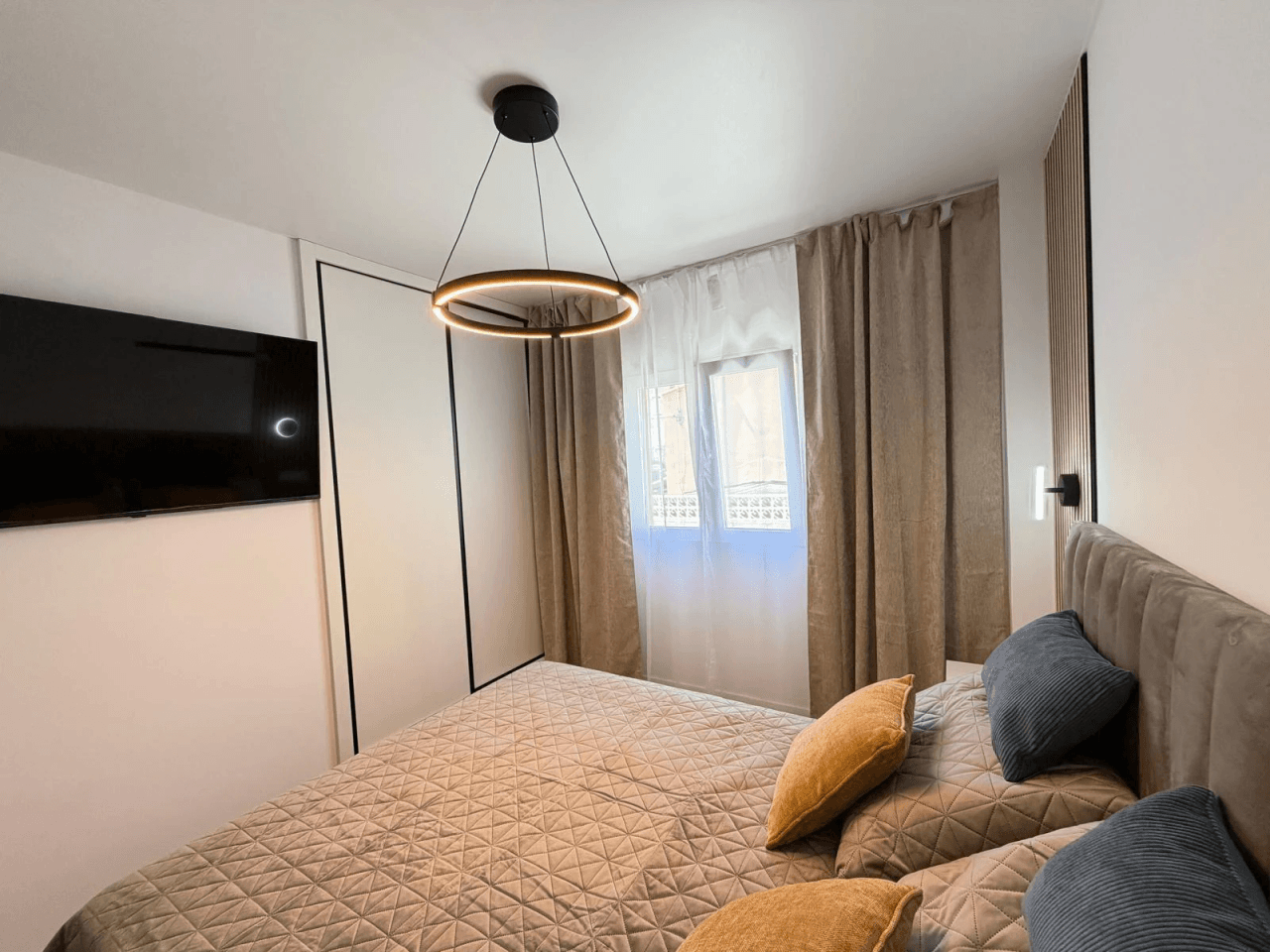 Apartamento en venta de 2 dormitorios en Torrevieja