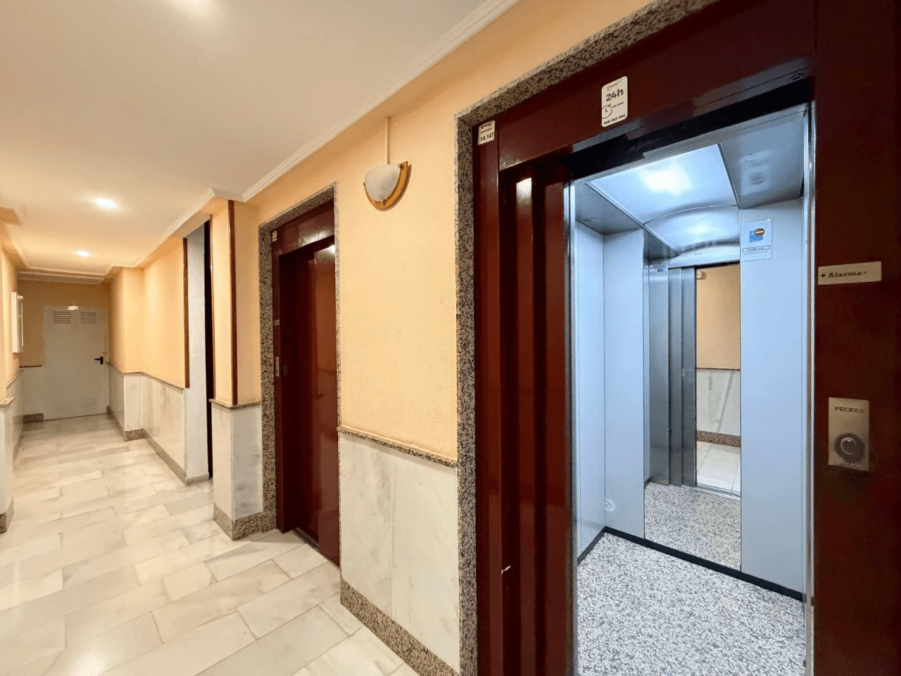 Apartamento en venta en Torrevieja, Cala del Palangre, 2 habitaciones.