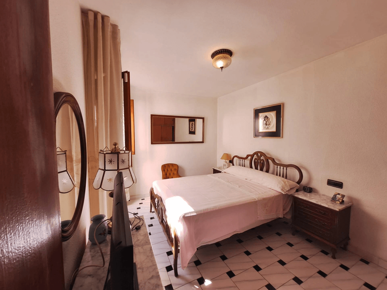 Apartamento en venta en Torrevieja, 3 dormitorios y 1 baño.