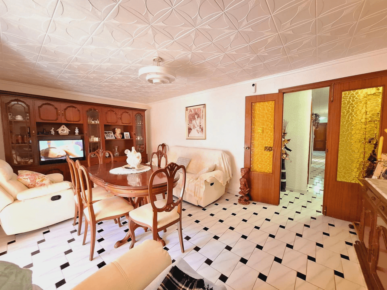 Apartamento en venta en Torrevieja, 3 dormitorios y 1 baño.