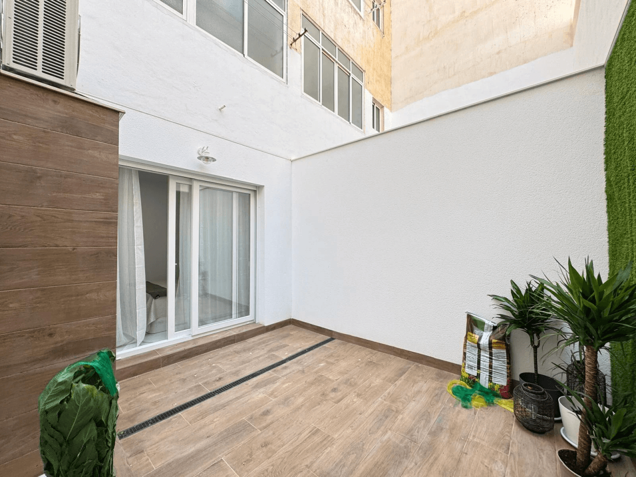 Apartamento en Venta de 2 Habitaciones en Playa del Cura, Torrevieja