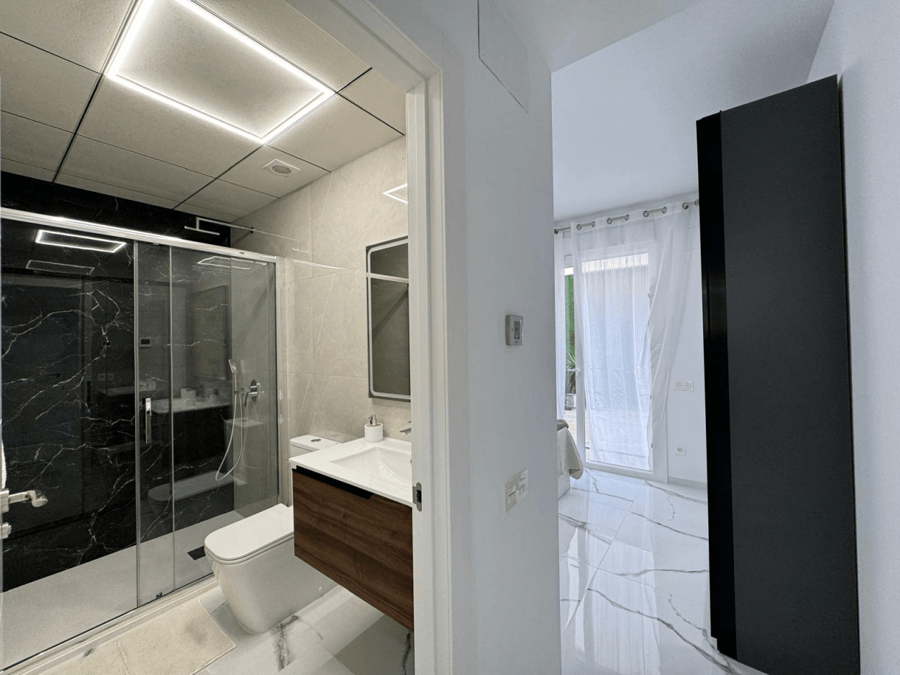 Apartamento en Venta de 2 Habitaciones en Playa del Cura, Torrevieja