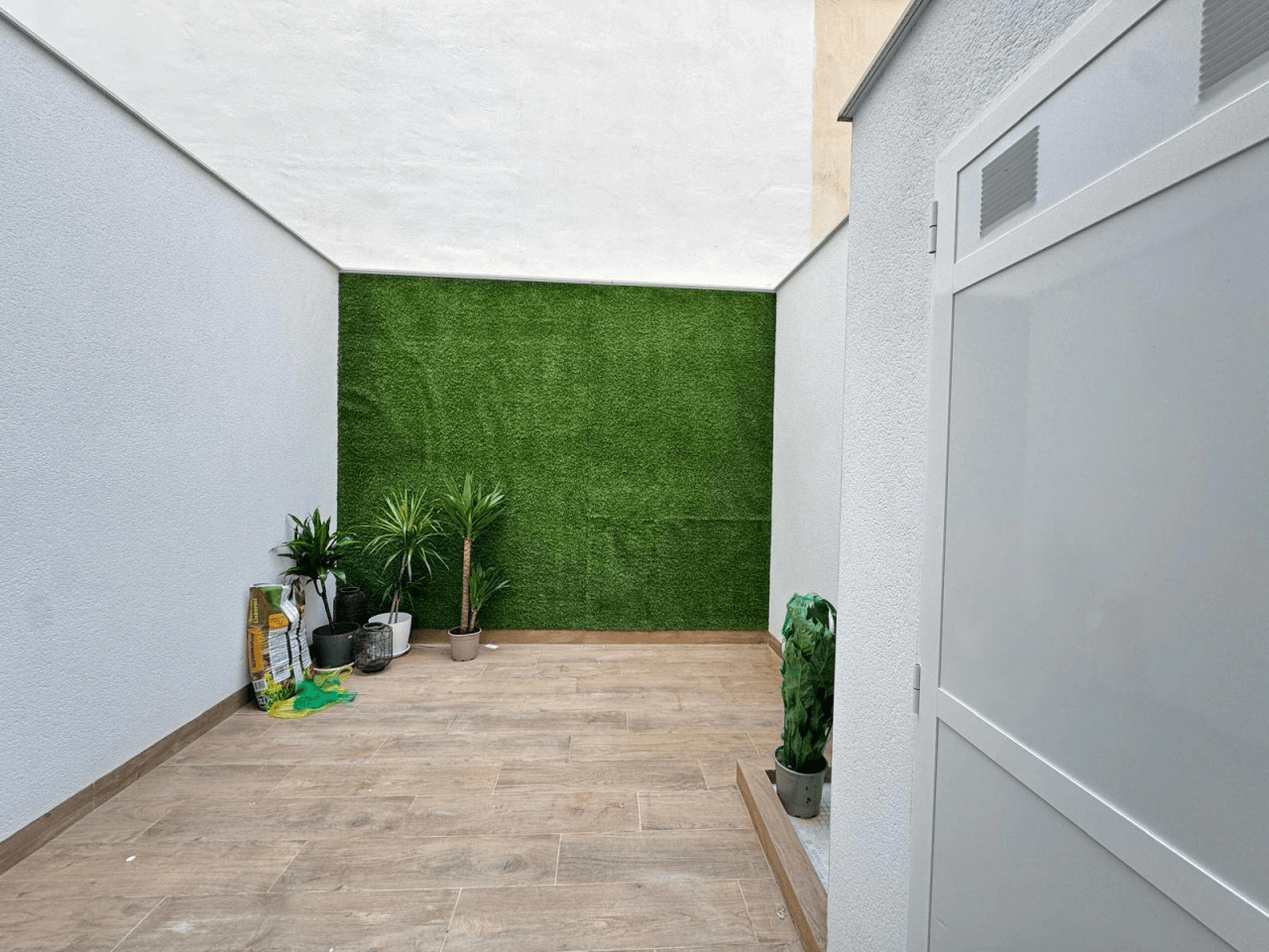 Apartamento en Venta de 2 Habitaciones en Playa del Cura, Torrevieja