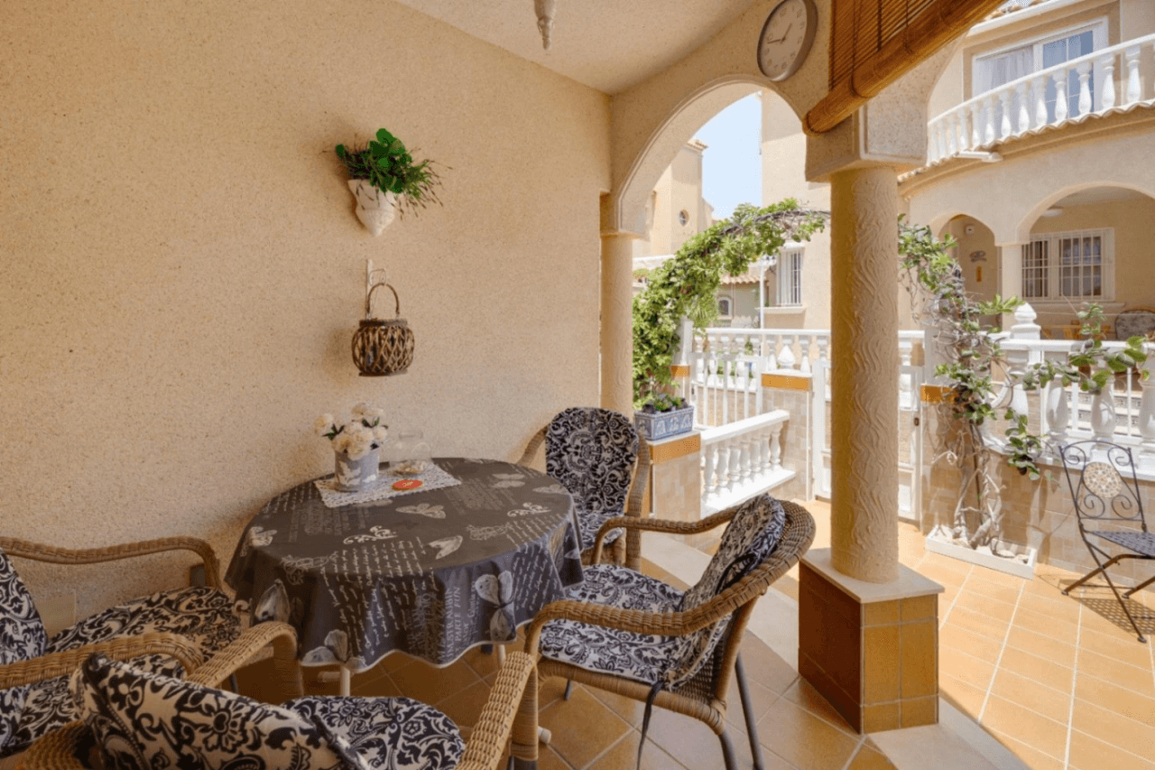 Casa adosada en venta en Orihuela Costa, 2 dormitorios, 2 baños