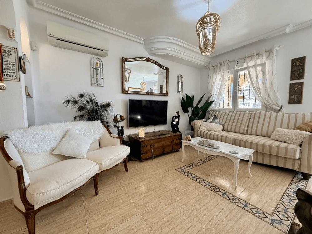 Casa adosada en venta de 3 dormitorios en Orihuela, Villamartin