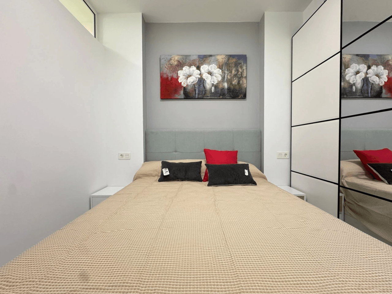 Apartamento en Venta de 2 Habitaciones en Playa del Cura, Torrevieja