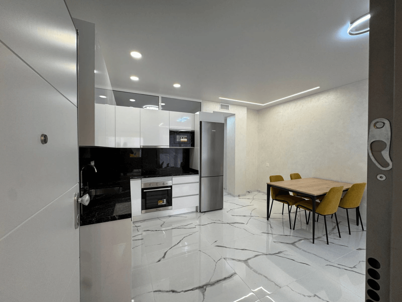 Apartamento en Venta de 2 Habitaciones en Playa del Cura, Torrevieja