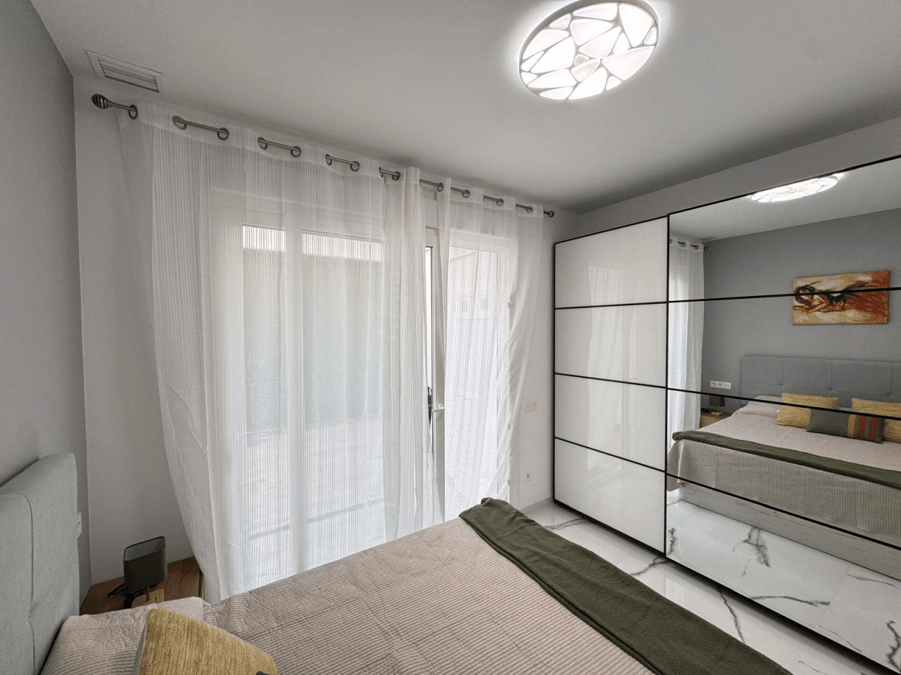 Apartamento en Venta de 2 Habitaciones en Playa del Cura, Torrevieja