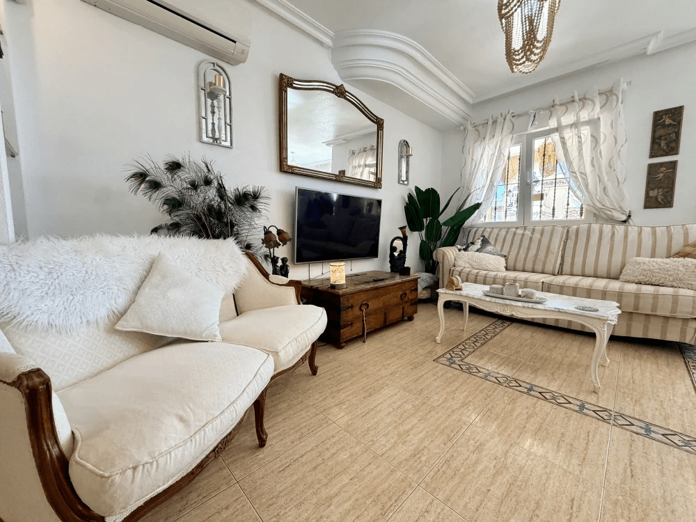 Casa adosada en venta de 3 dormitorios en Orihuela, Villamartin