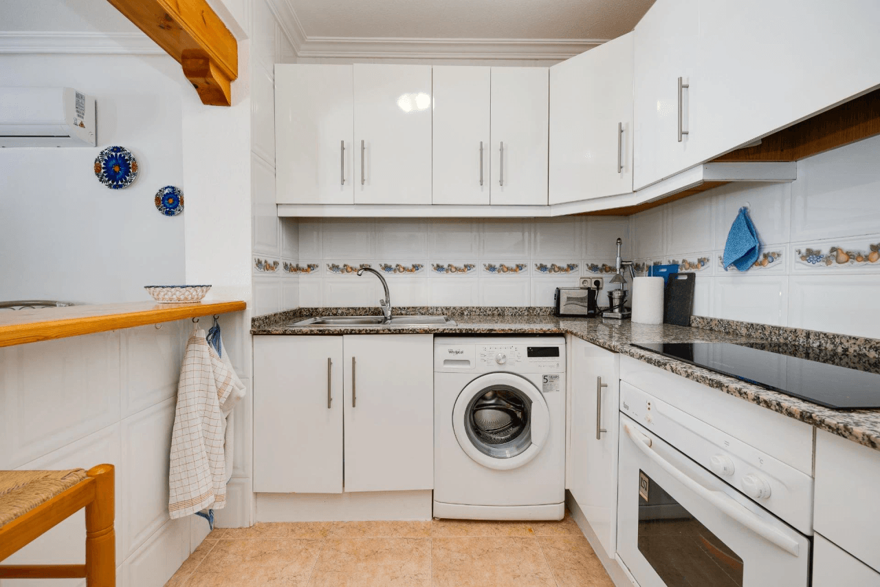 Casa adosada en Orihuela Costa, 2 dormitorios, en venta.