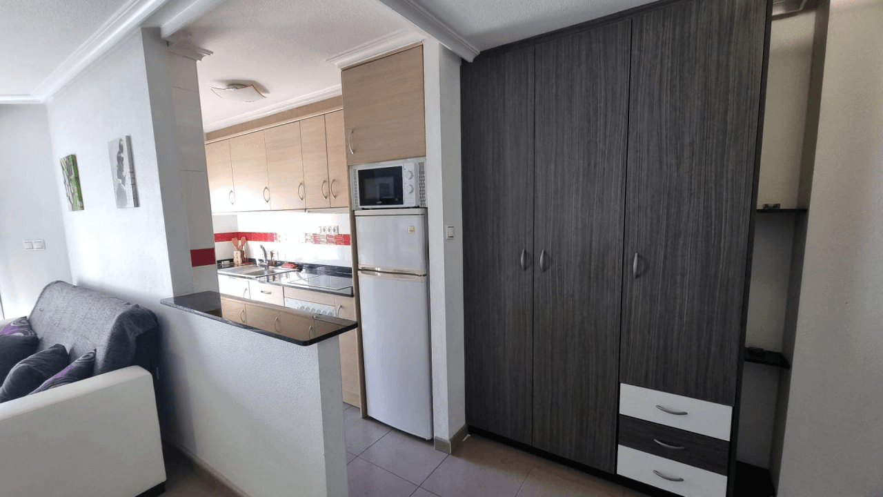 Apartamento en venta de 2 habitaciones en Torrevieja Centro