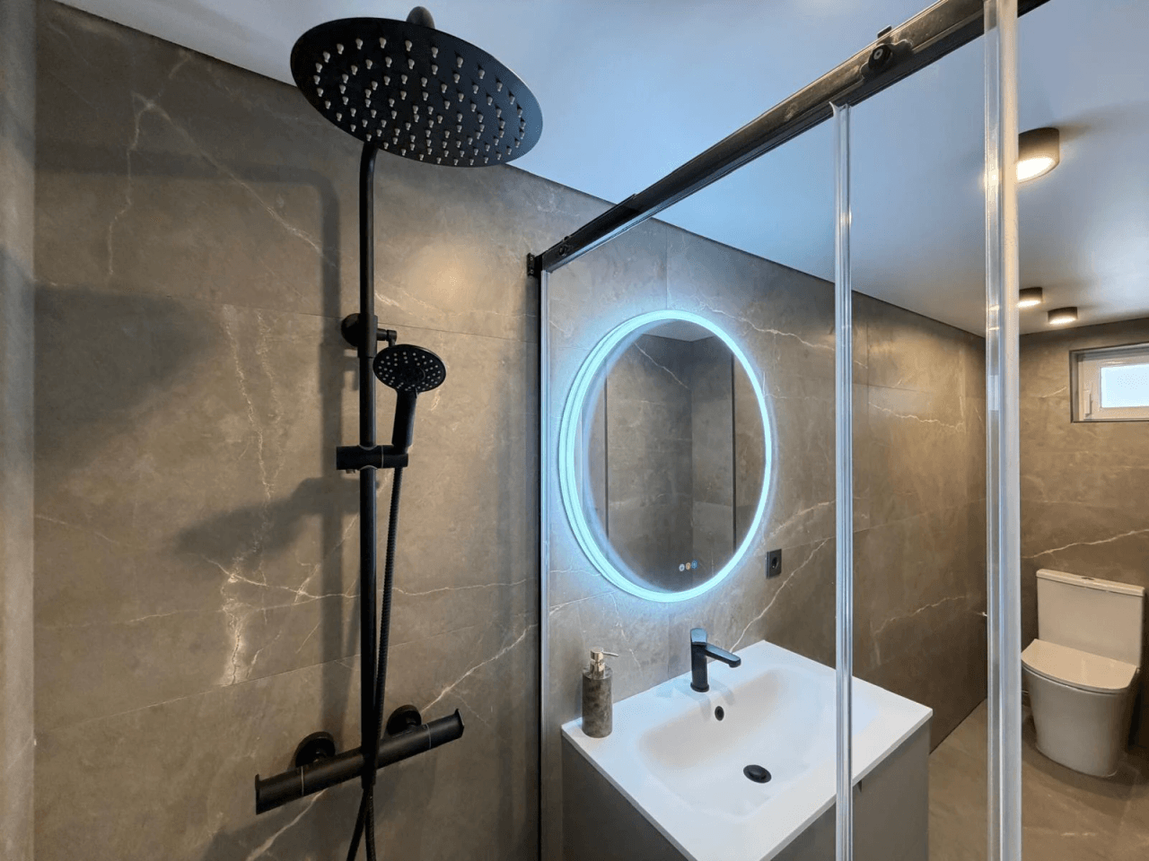 Apartamento en venta en Punta Prima, Torrevieja, 3 habitaciones.