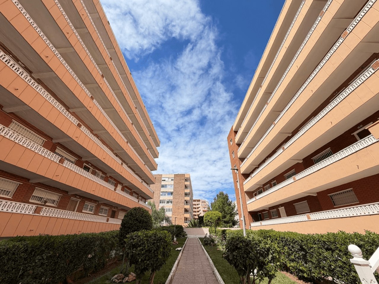 Apartamento en venta en Punta Prima, Torrevieja, 3 habitaciones.