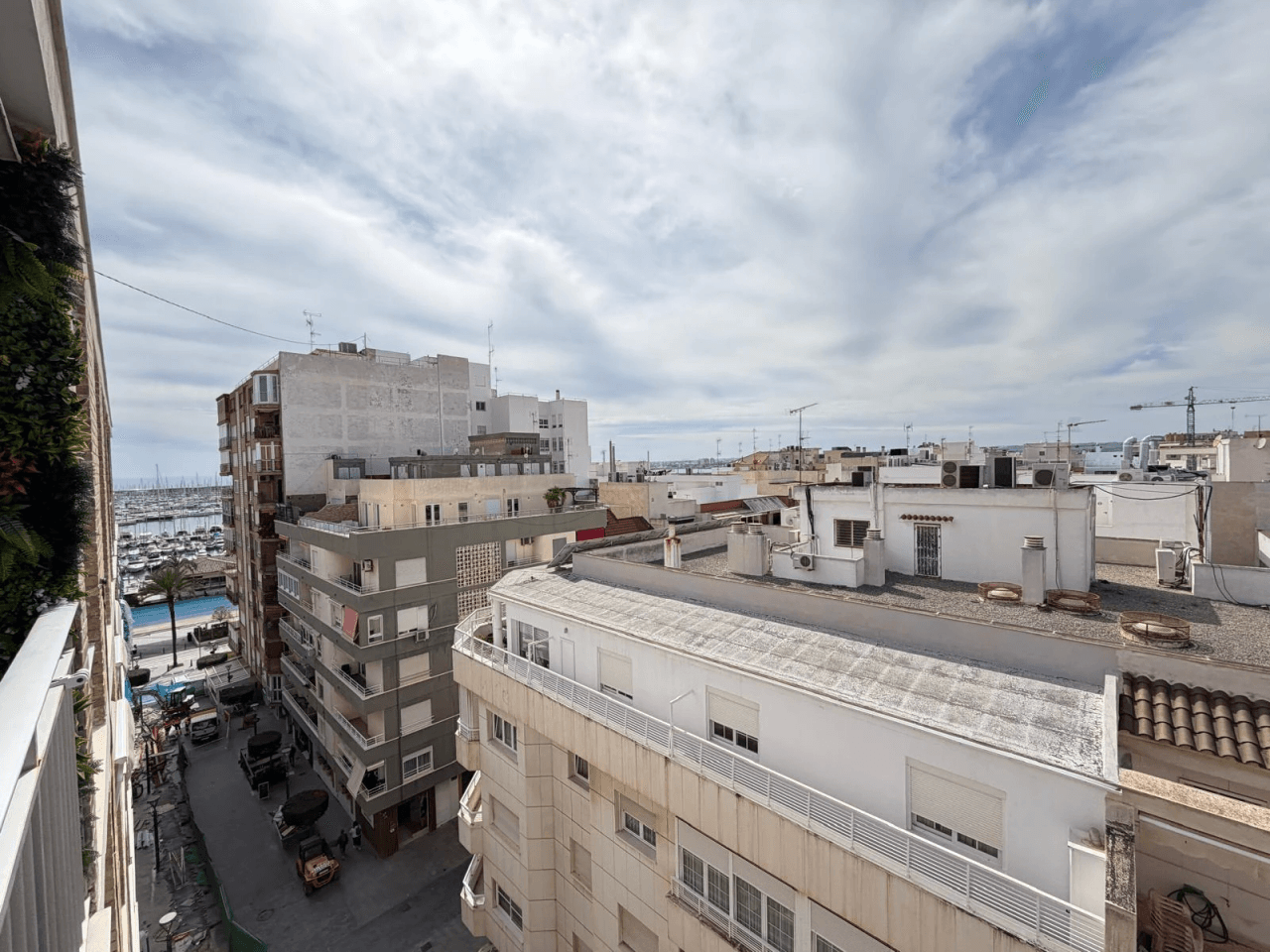 Apartamento en venta de 3 dormitorios en Puerto, Torrevieja.