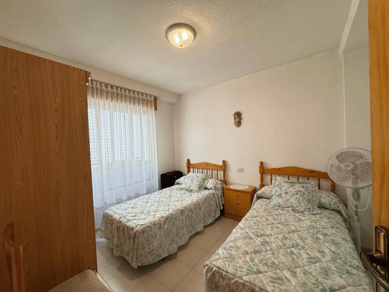 Apartamento en venta de 2 habitaciones en Playa de los Locos, Torrevieja