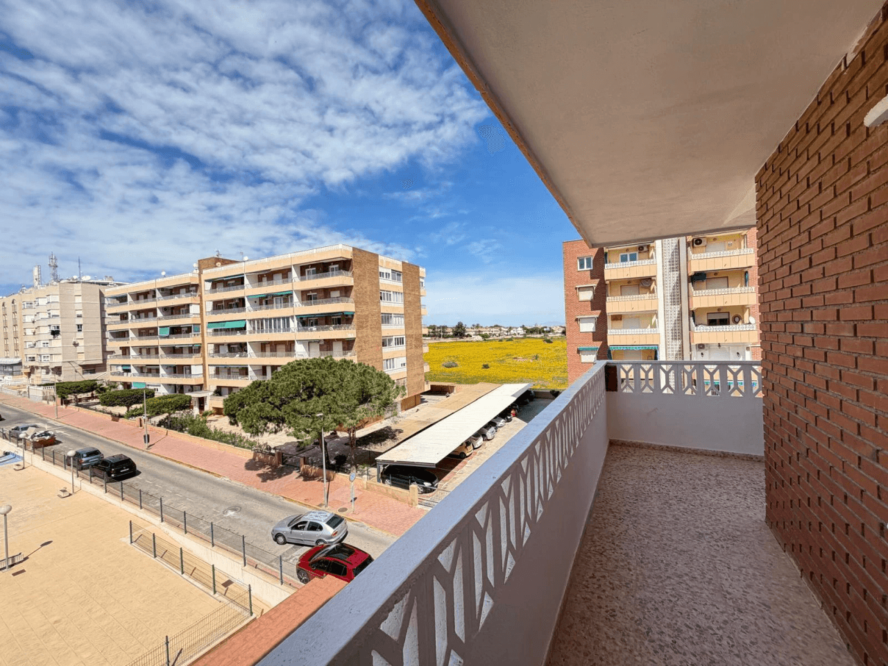 Apartamento en venta en Punta Prima, Torrevieja, 3 habitaciones.