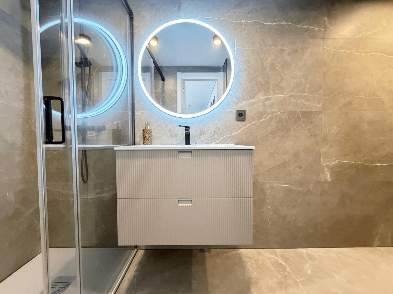 Apartamento en venta en Punta Prima, Torrevieja, 3 habitaciones.