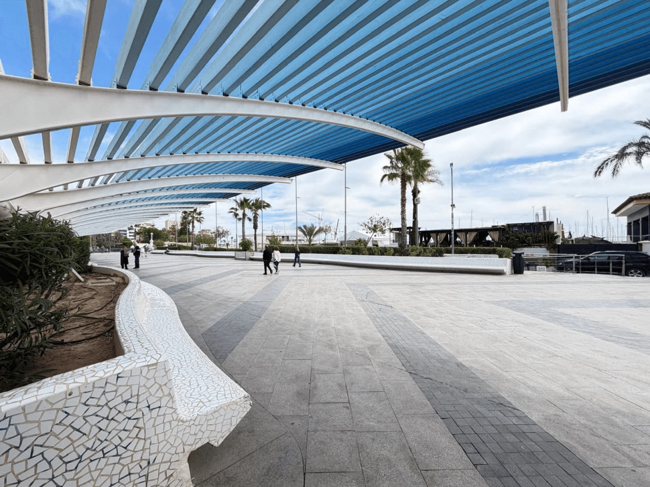 Apartamento en venta de 3 dormitorios en Puerto, Torrevieja.