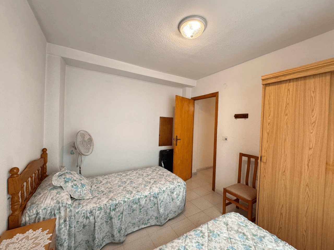 Apartamento en venta de 2 habitaciones en Playa de los Locos, Torrevieja