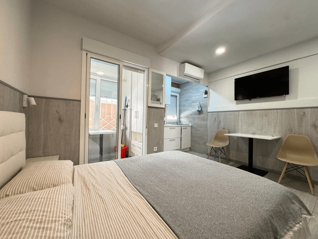 Apartamento en venta de 2 dormitorios en Playa de los Locos, Torrevieja.