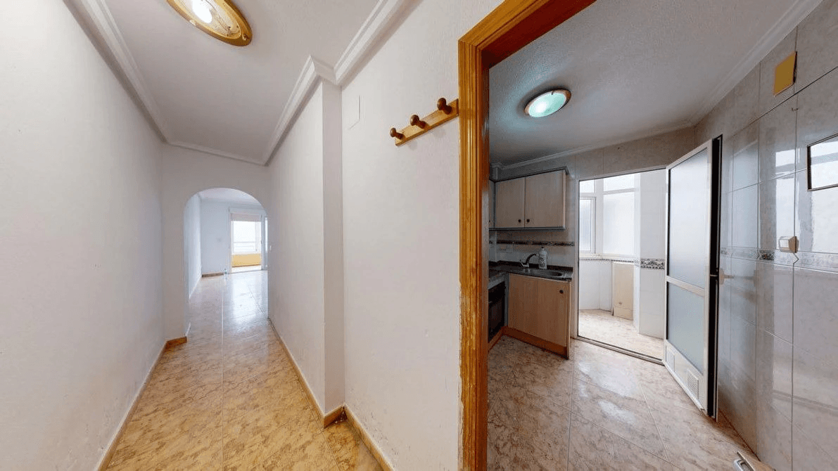 Apartamento en venta de 2 dormitorios en Torrevieja Centro