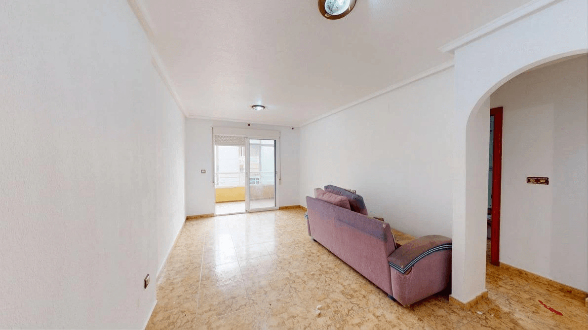 Apartamento en venta de 2 dormitorios en Torrevieja Centro