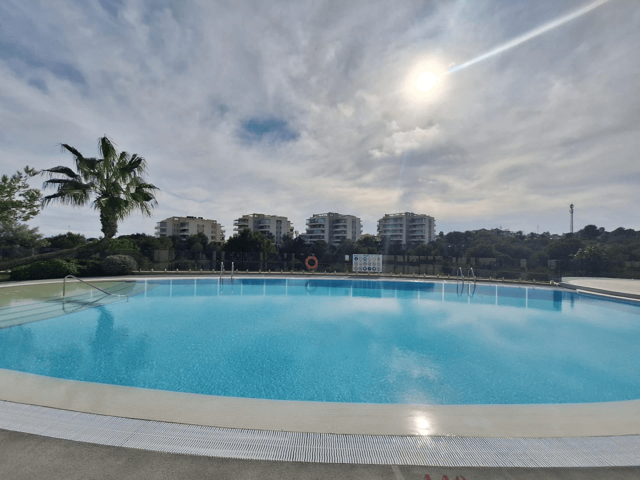 Apartamento en venta de 3 dormitorios en Orihuela Costa
