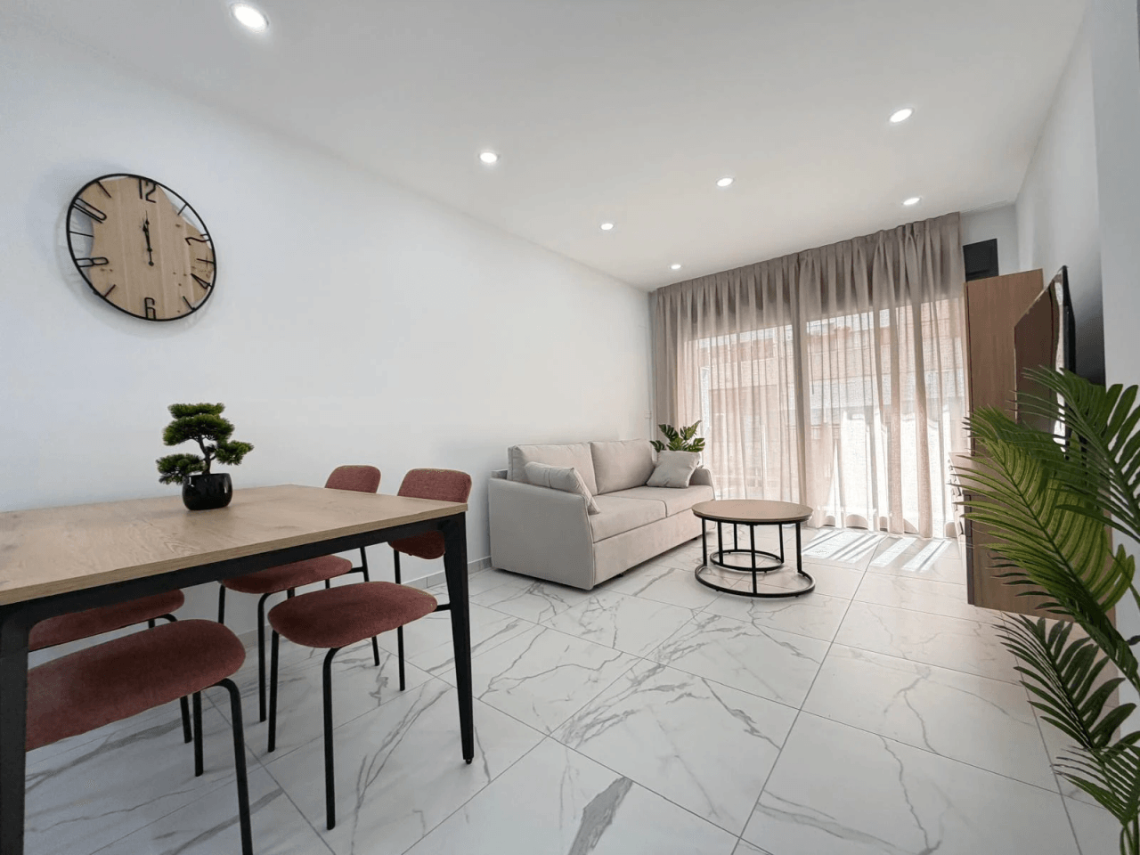 Apartamento en venta de 2 dormitorios en Playa del Cura, Torrevieja