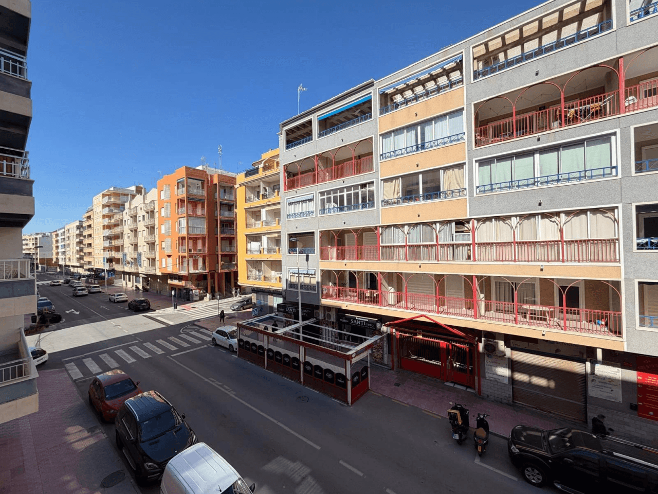 Apartamento en venta de 3 dormitorios en Playa del Cura, Torrevieja.