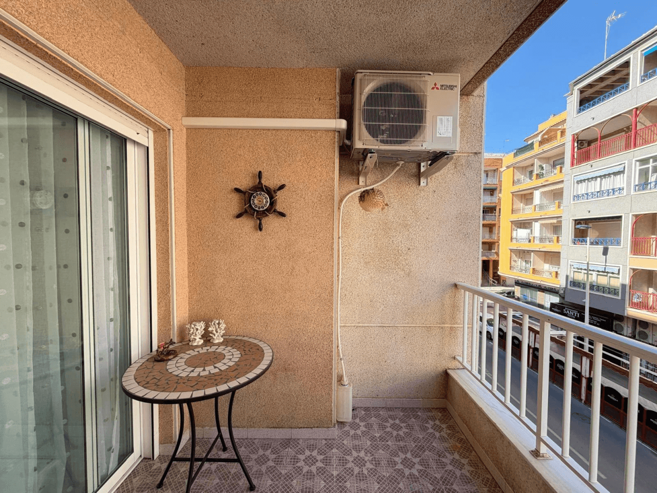 Apartamento en venta de 3 dormitorios en Playa del Cura, Torrevieja.