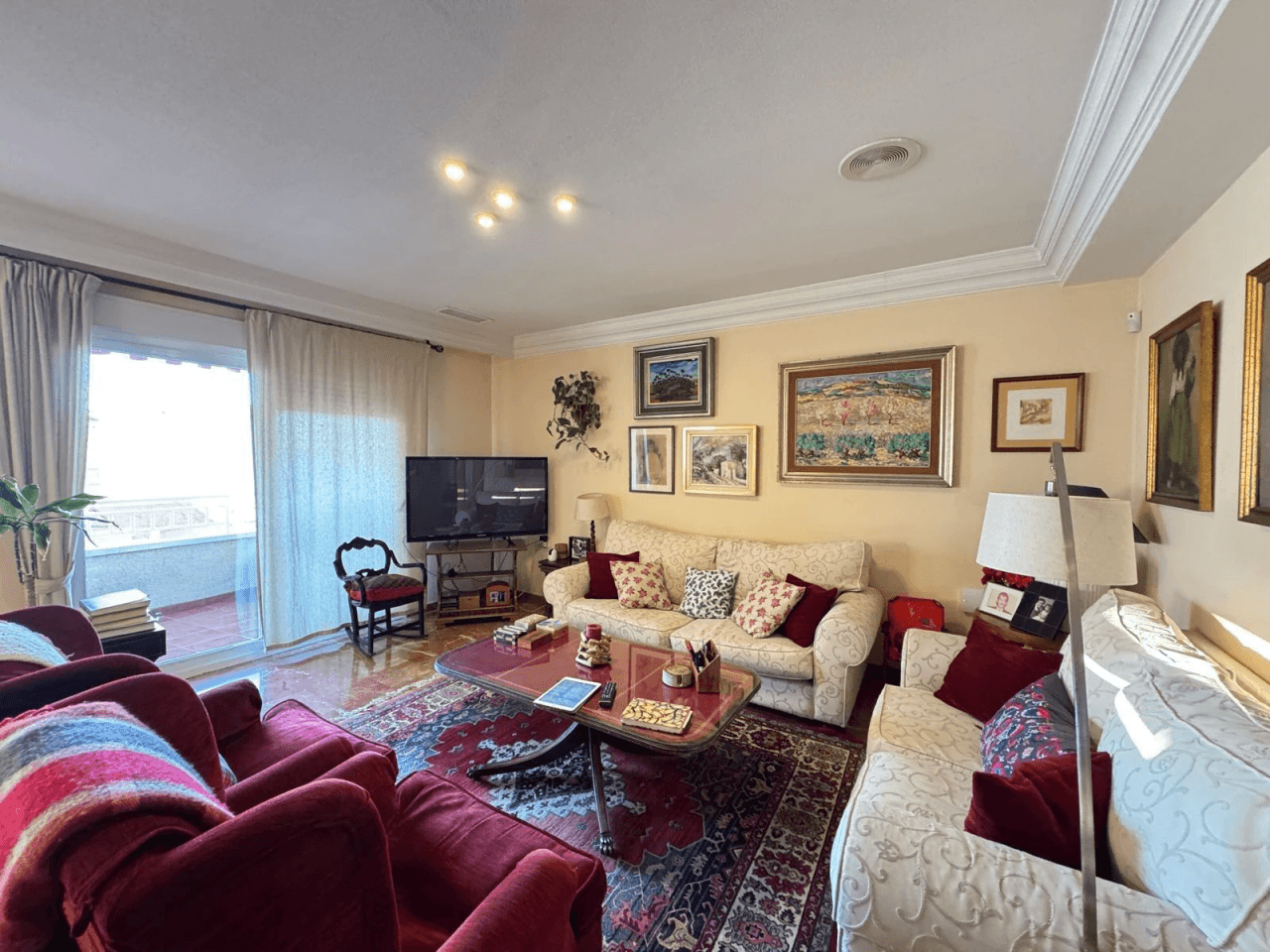 Apartamento en venta de 4 dormitorios en el Centro de Torrevieja