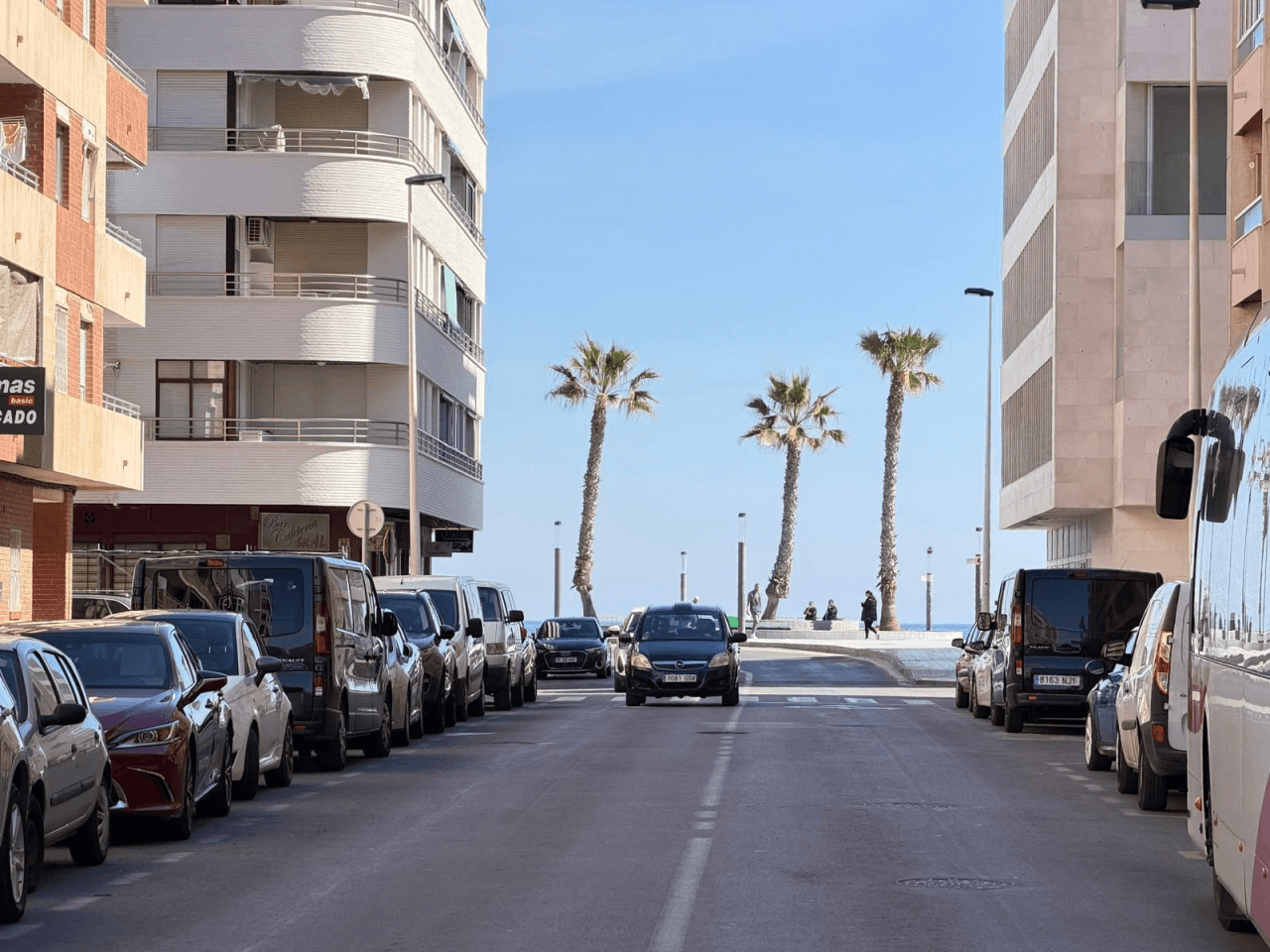 Apartamento en venta de 3 dormitorios en Playa del Cura, Torrevieja.