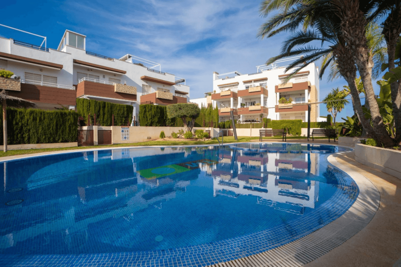 Dúplex en venta de 2 dormitorios en Punta Prima, Orihuela