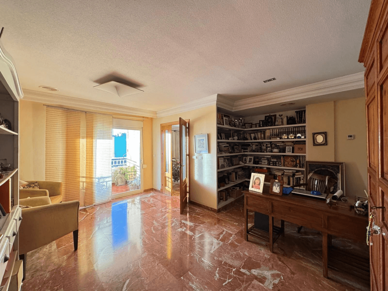 Apartamento en venta de 4 dormitorios en el Centro de Torrevieja