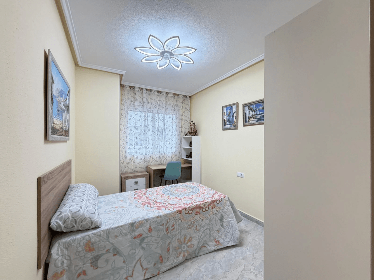 Apartamento en venta de 3 dormitorios en Playa del Cura, Torrevieja.