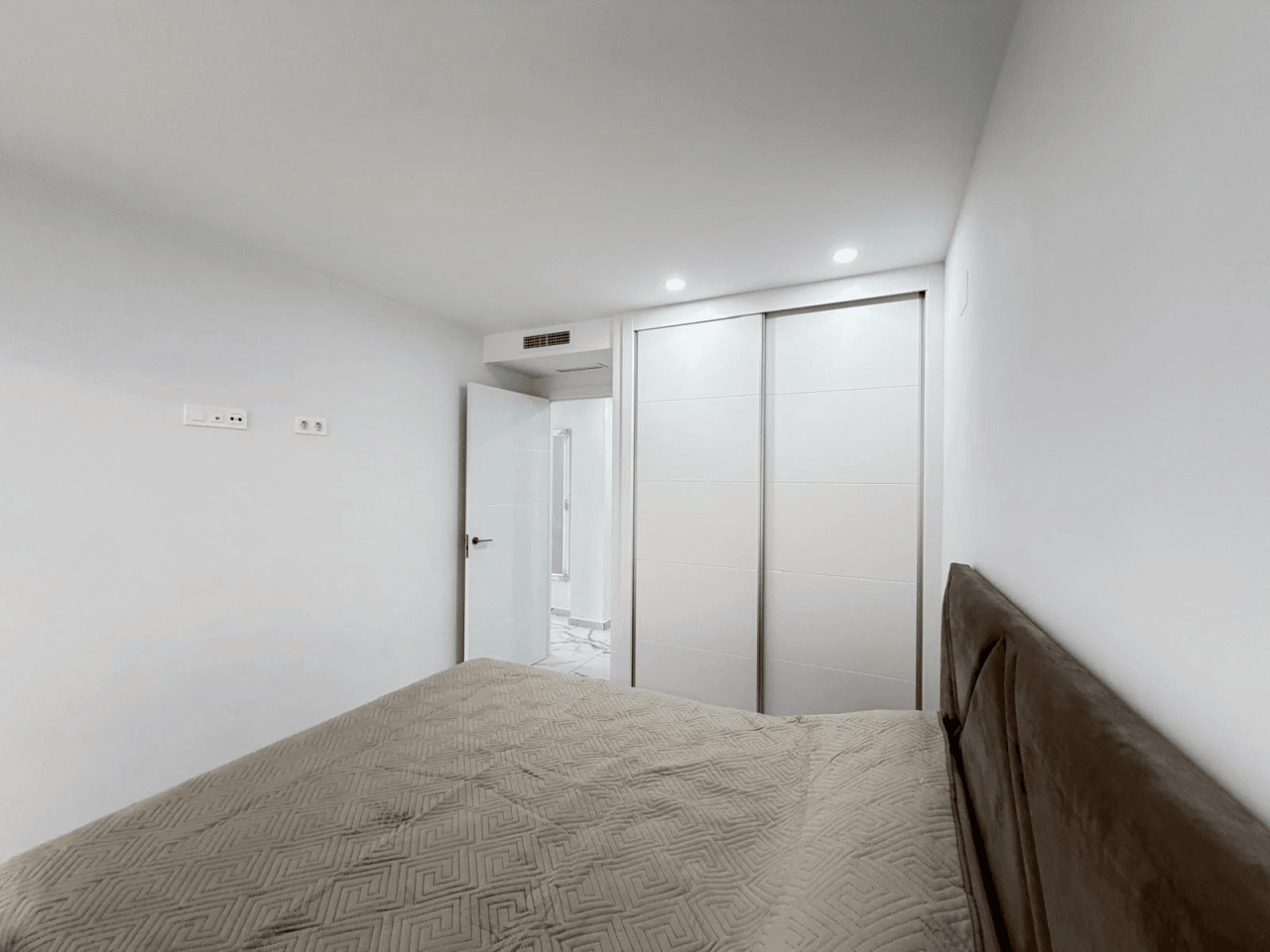 Apartamento en venta de 2 dormitorios en Playa del Cura, Torrevieja