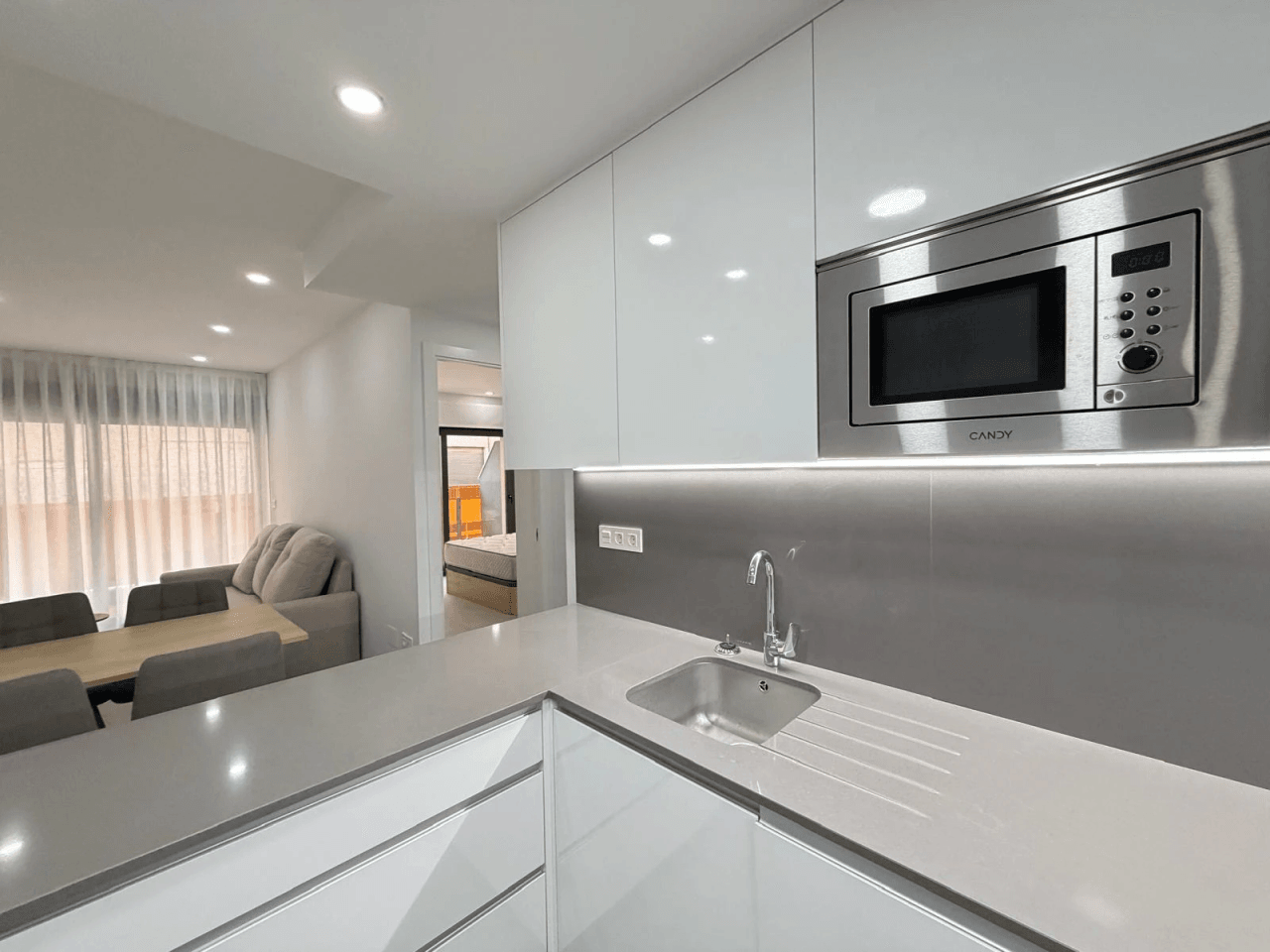 Apartamento en venta de 3 dormitorios en Playa del Cura, Torrevieja